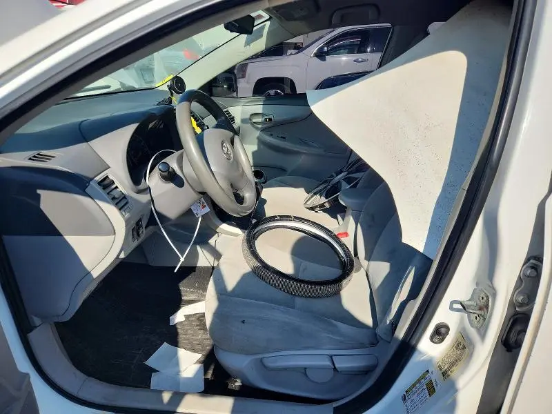 2010 TOYOTA COROLLA BASE  