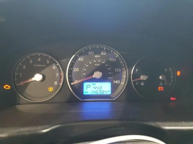 2012 HYUNDAI SANTA FE SE  