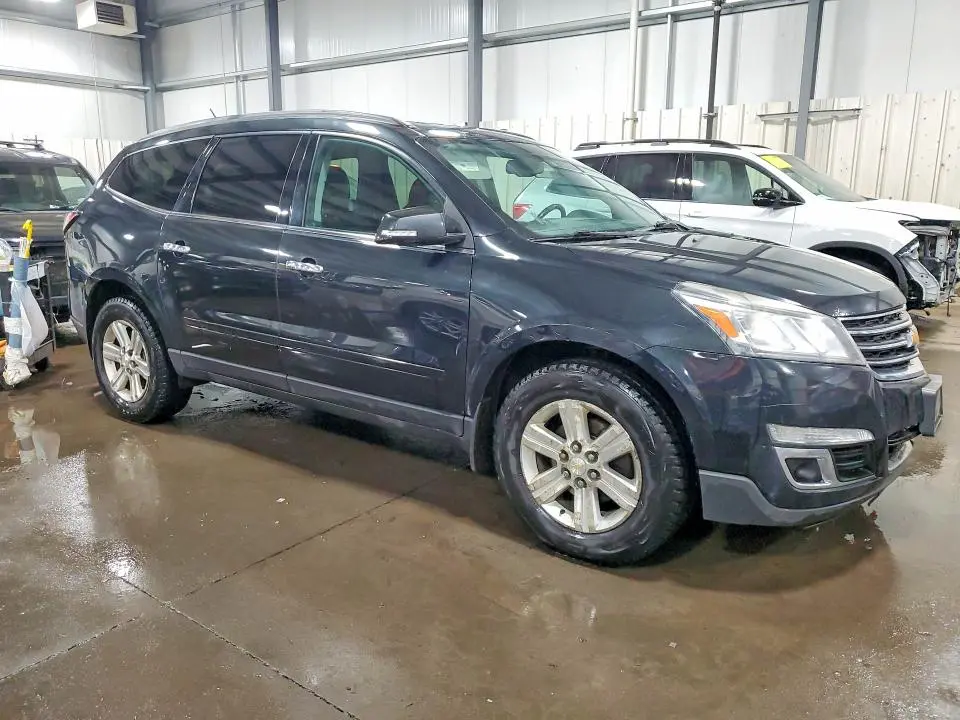 2014 CHEVROLET TRAVERSE LT  