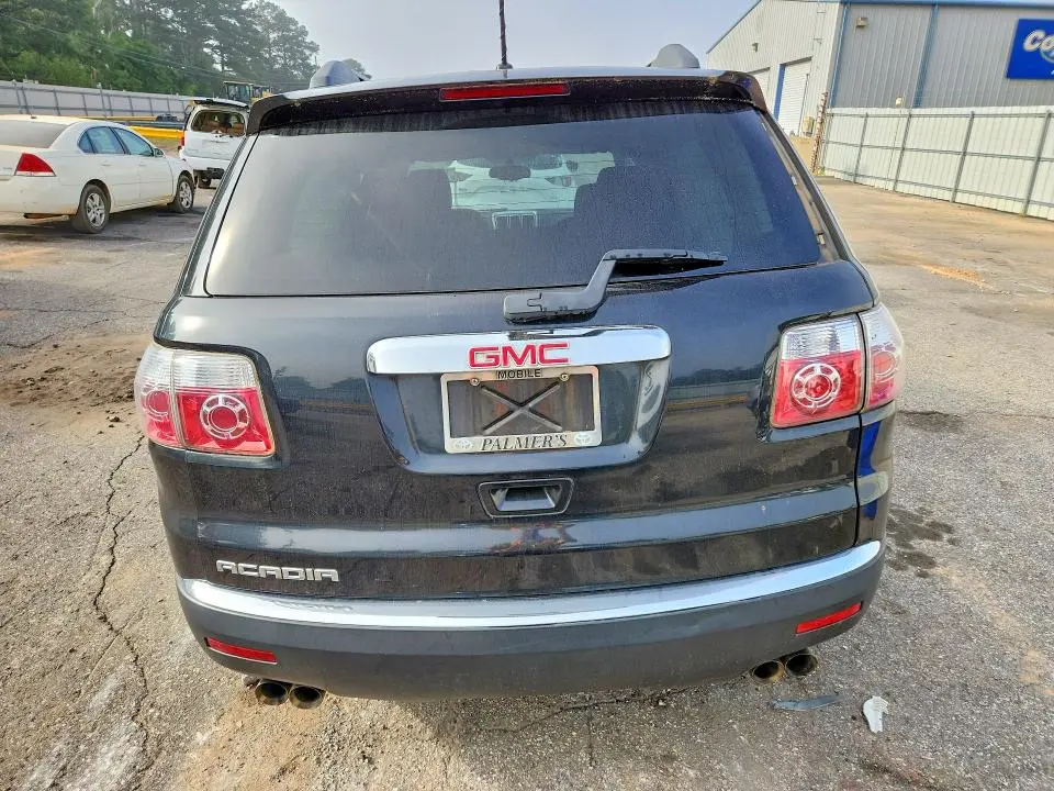 2012 GMC ACADIA SLE  