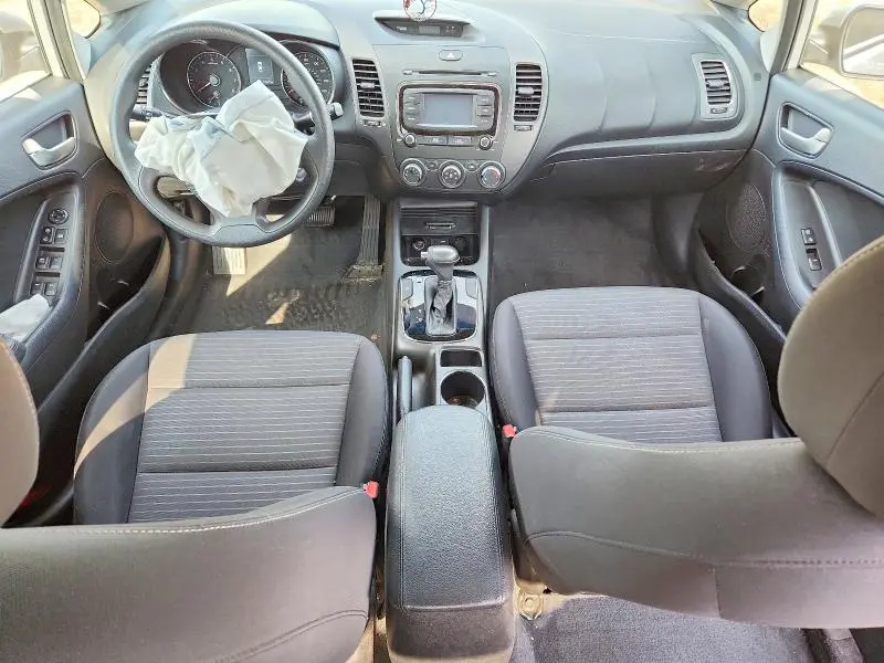 2018 KIA FORTE LX  