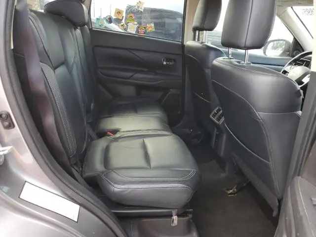 2020 MITSUBISHI OUTLANDER SE  