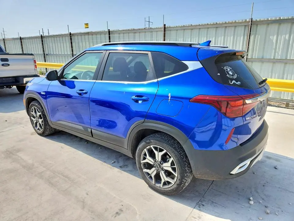 2022 KIA SELTOS EX  