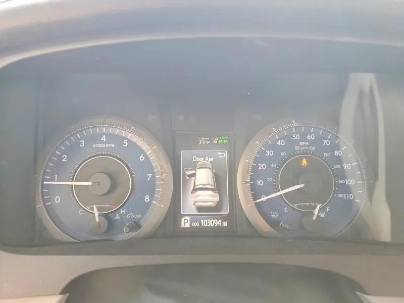 2019 TOYOTA SIENNA XLE 8-PASSENGER  