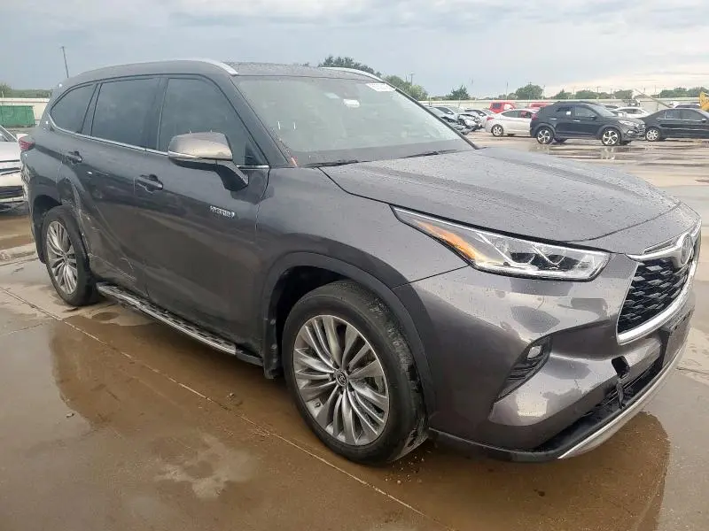 2021 TOYOTA HIGHLANDER HYBRID PLATINUM  