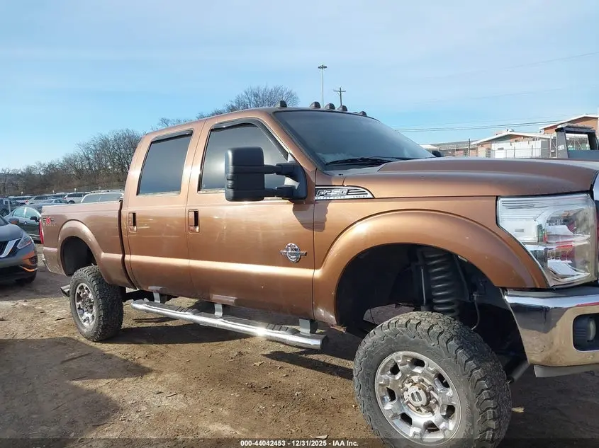2011 FORD F-250 LARIAT