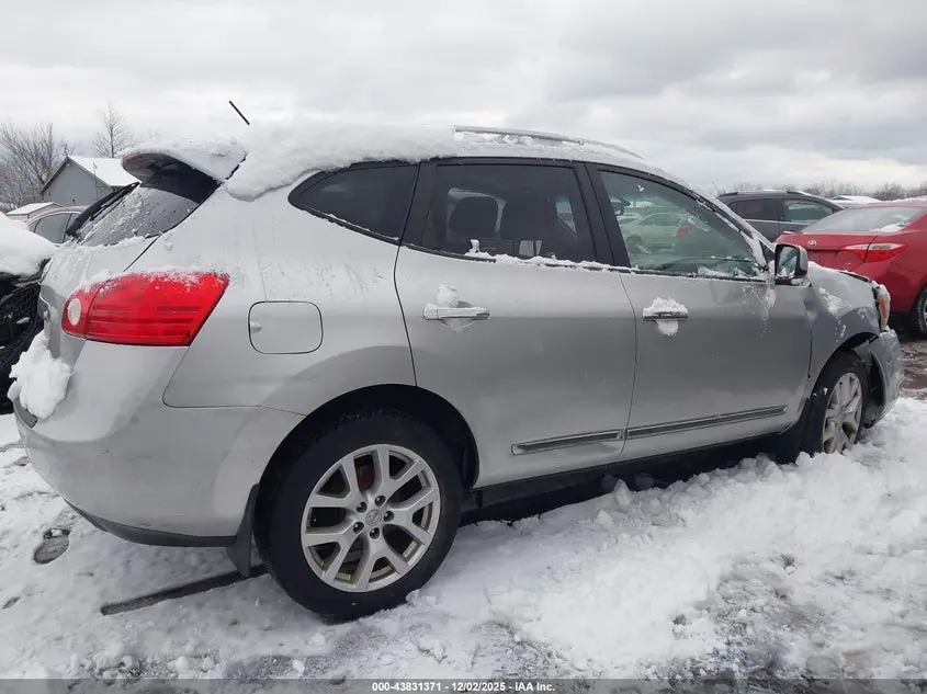 2011 NISSAN ROGUE SV