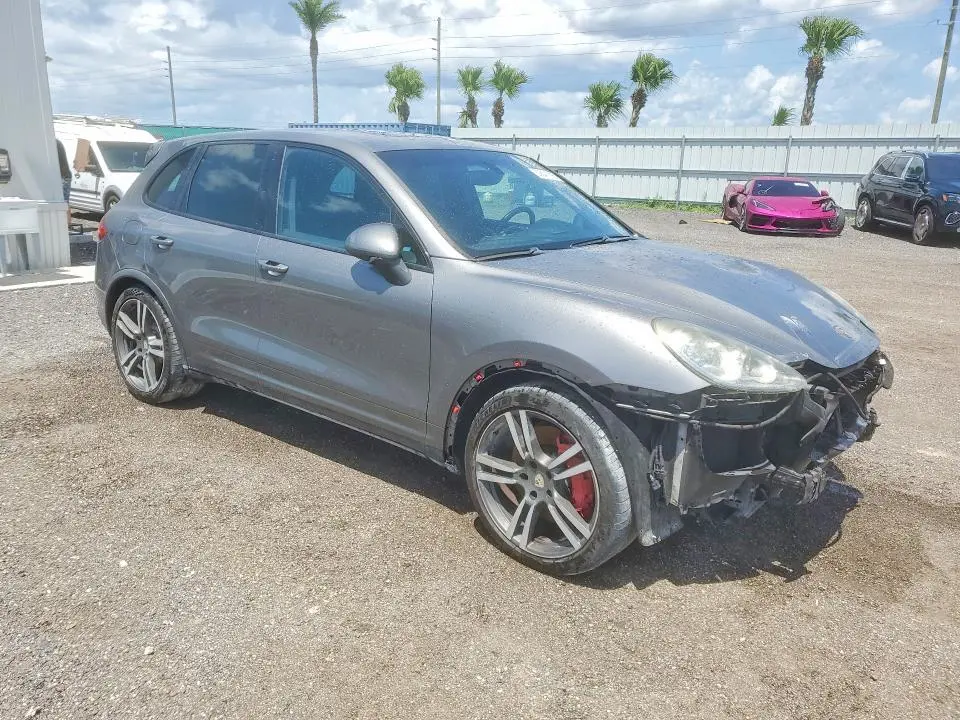 2011 PORSCHE CAYENNE TURBO  