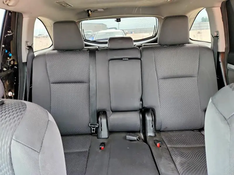 2018 TOYOTA HIGHLANDER LE  