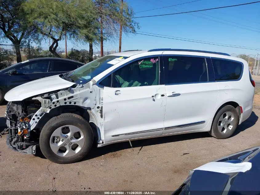 2017 CHRYSLER PACIFICA TOURING-L PLUS