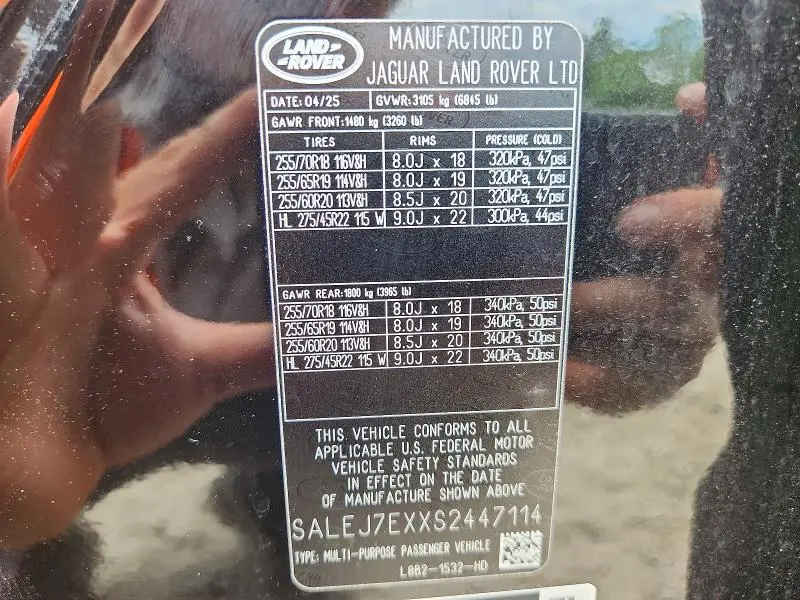 2025 LAND ROVER DEFENDER 110 S  