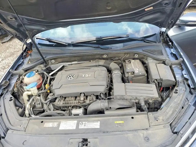 2017 VOLKSWAGEN PASSAT SE  