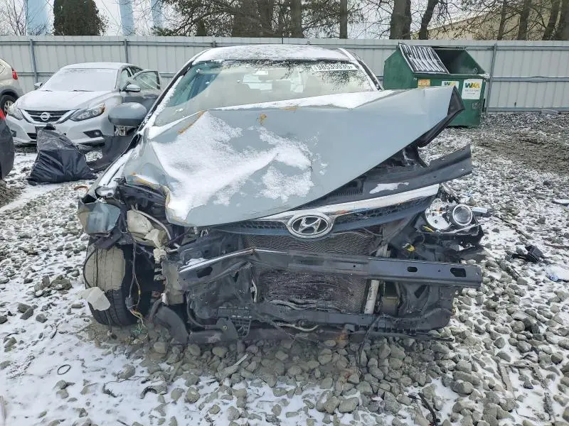 2010 HYUNDAI ELANTRA TOURING GLS  