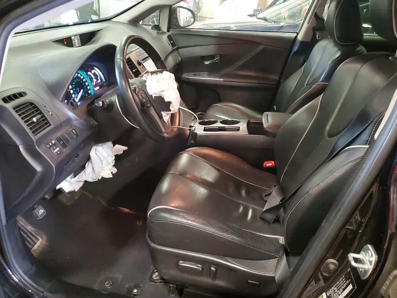 2015 TOYOTA VENZA XLE  