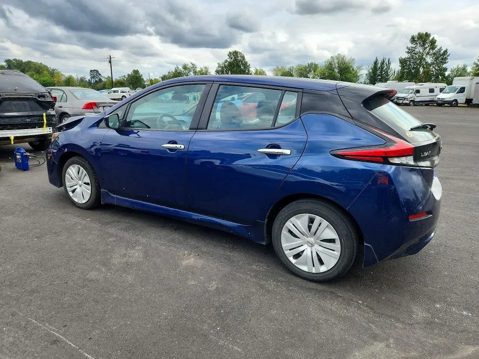 2020 NISSAN LEAF S  