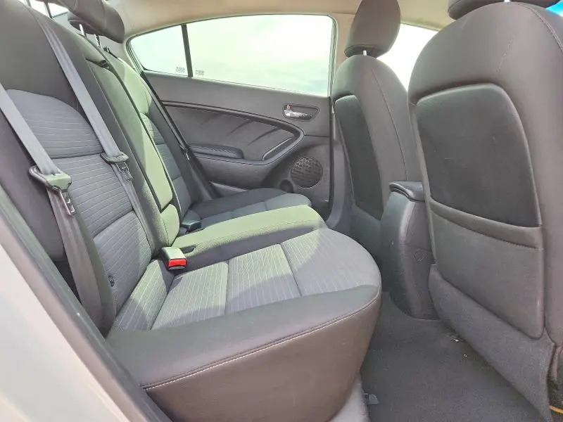 2016 KIA FORTE LX   