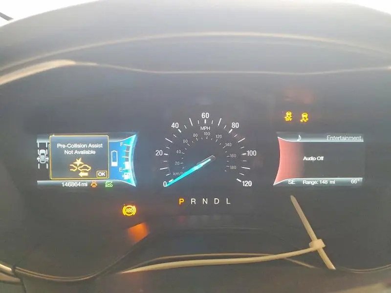 2019 FORD FUSION SE  