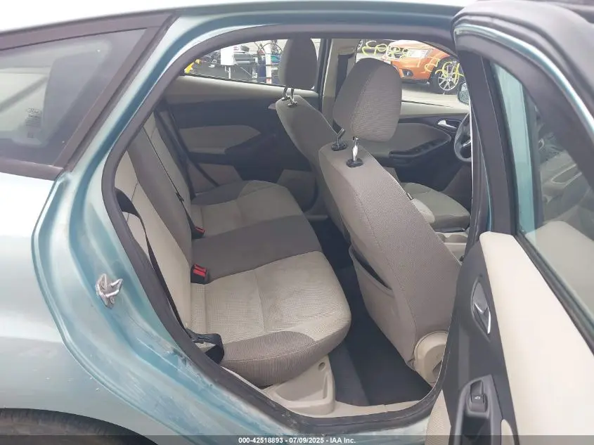 2012 FORD FOCUS SE