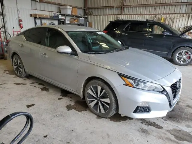 2021 NISSAN ALTIMA SV  