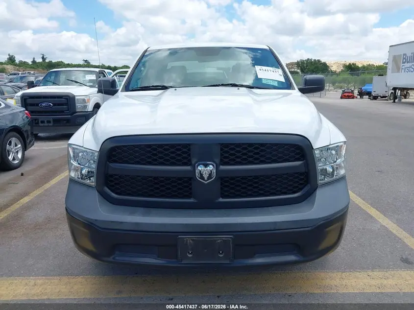 2018 RAM 1500 TRADESMAN  4X2 5'7 BOX