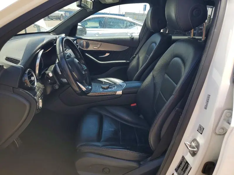 2019 MERCEDES-BENZ GLC 300  