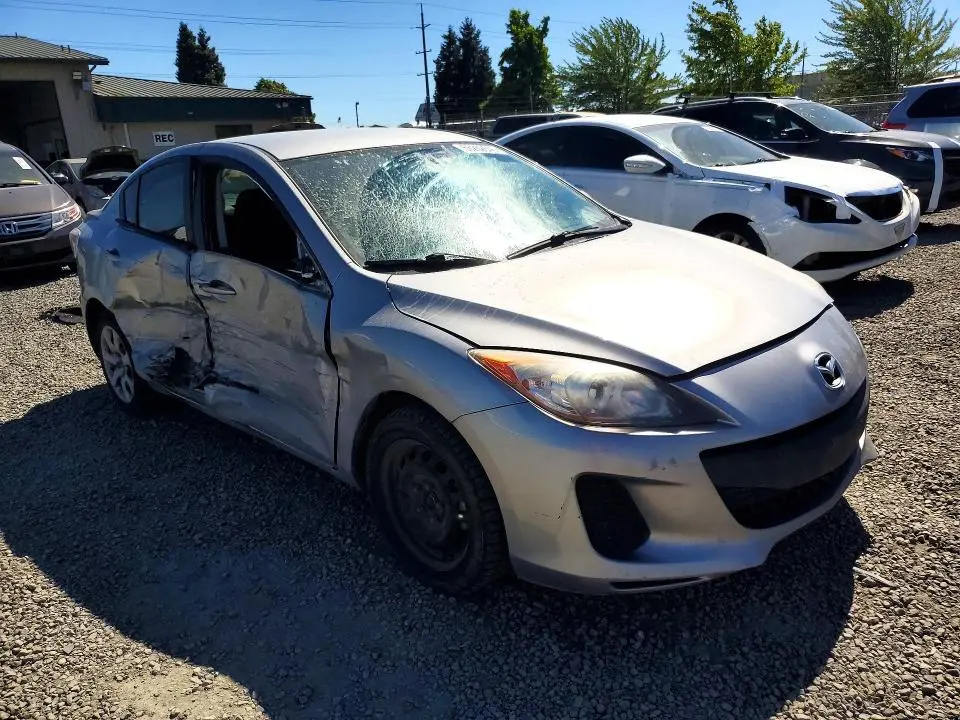 2013 MAZDA 3 I  
