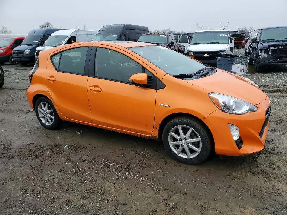 2016 TOYOTA PRIUS C FOUR  