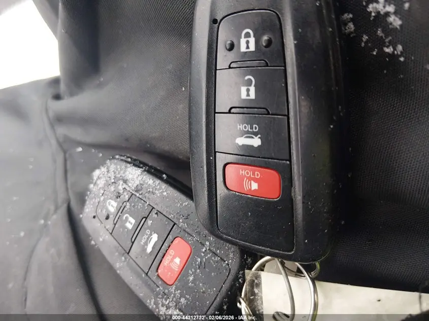 2021 TOYOTA COROLLA HYBRID LE