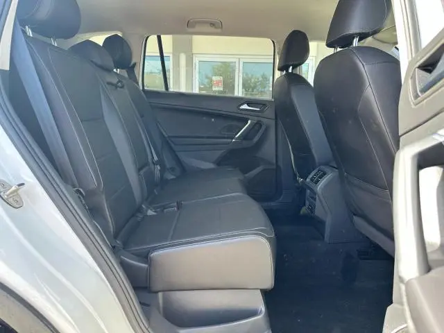 2020 VOLKSWAGEN TIGUAN SE  
