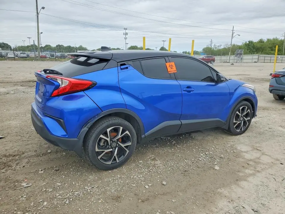 2020 TOYOTA C-HR XLE  