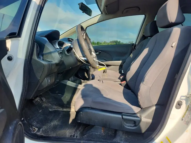 2013 HONDA FIT DX-A  