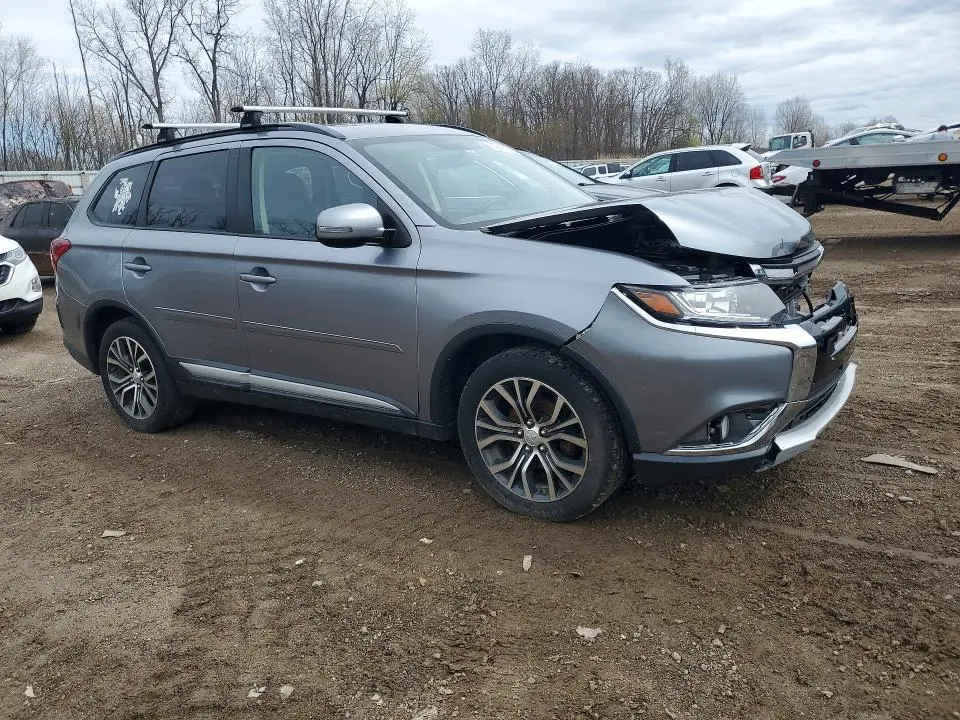 2016 MITSUBISHI OUTLANDER SE  