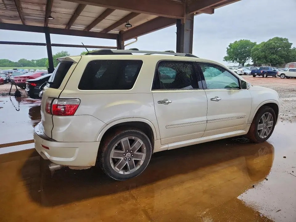2012 GMC ACADIA DENALI  
