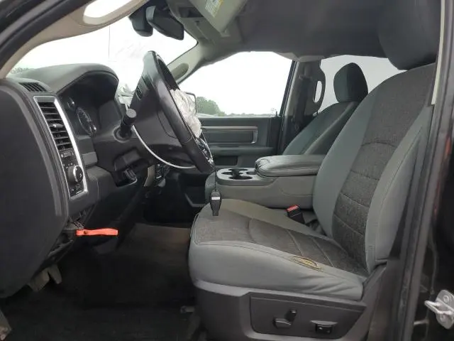 2016 RAM 1500 SLT