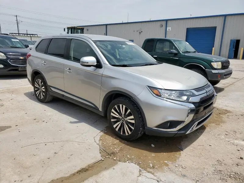 2019 MITSUBISHI OUTLANDER SE