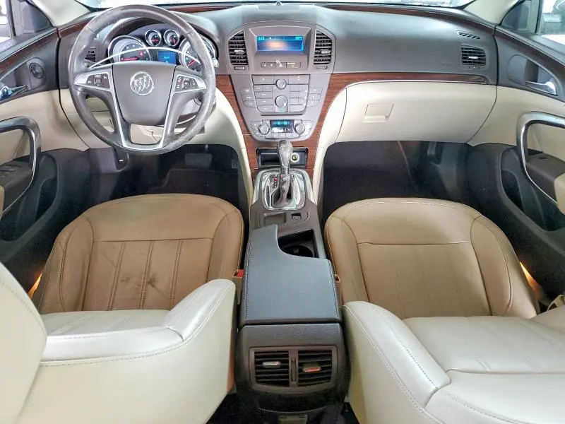 2011 BUICK REGAL   