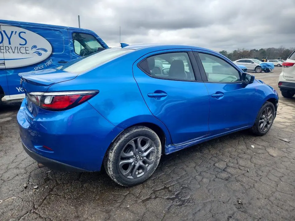 2019 TOYOTA YARIS L  