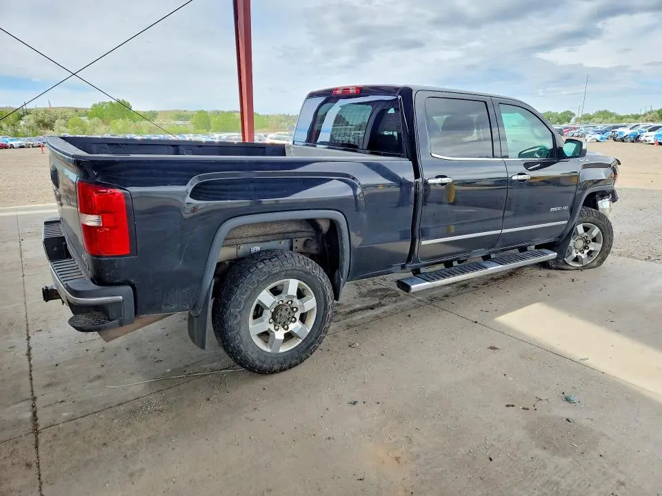 2015 GMC SIERRA K2500 SLT  