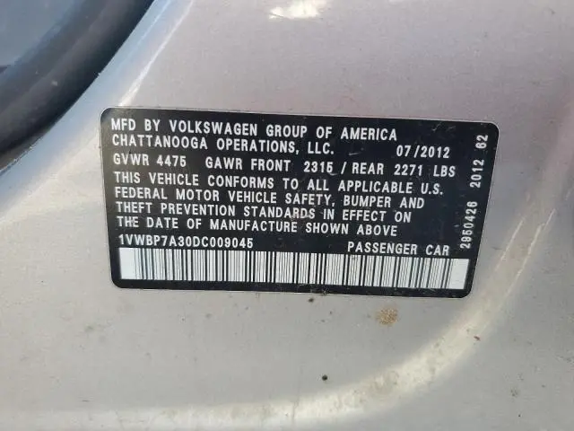 2013 VOLKSWAGEN PASSAT SE  