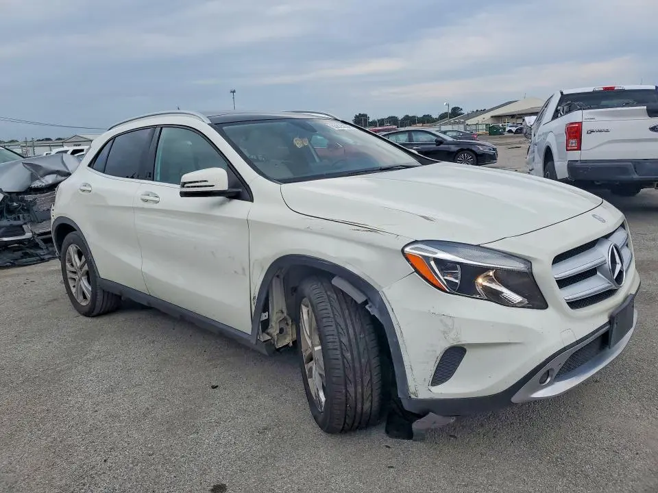 2017 MERCEDES-BENZ GLA 250 4MATIC  