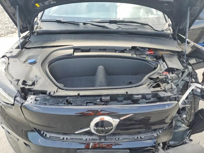 2024 VOLVO XC40 RECHARGE ULTIMATE  