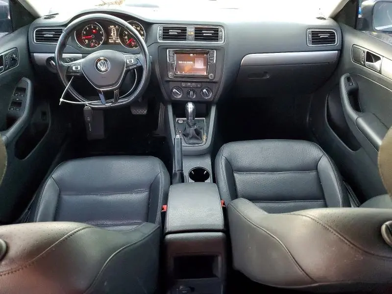 2017 VOLKSWAGEN JETTA SE  