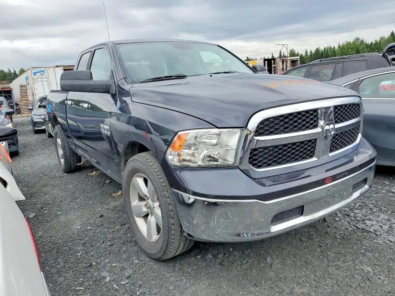 2013 RAM 1500 SLT  