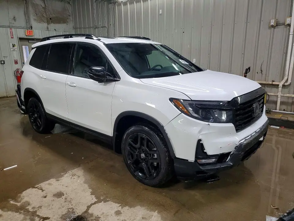 2025 HONDA PASSPORT BLACK EDITION  