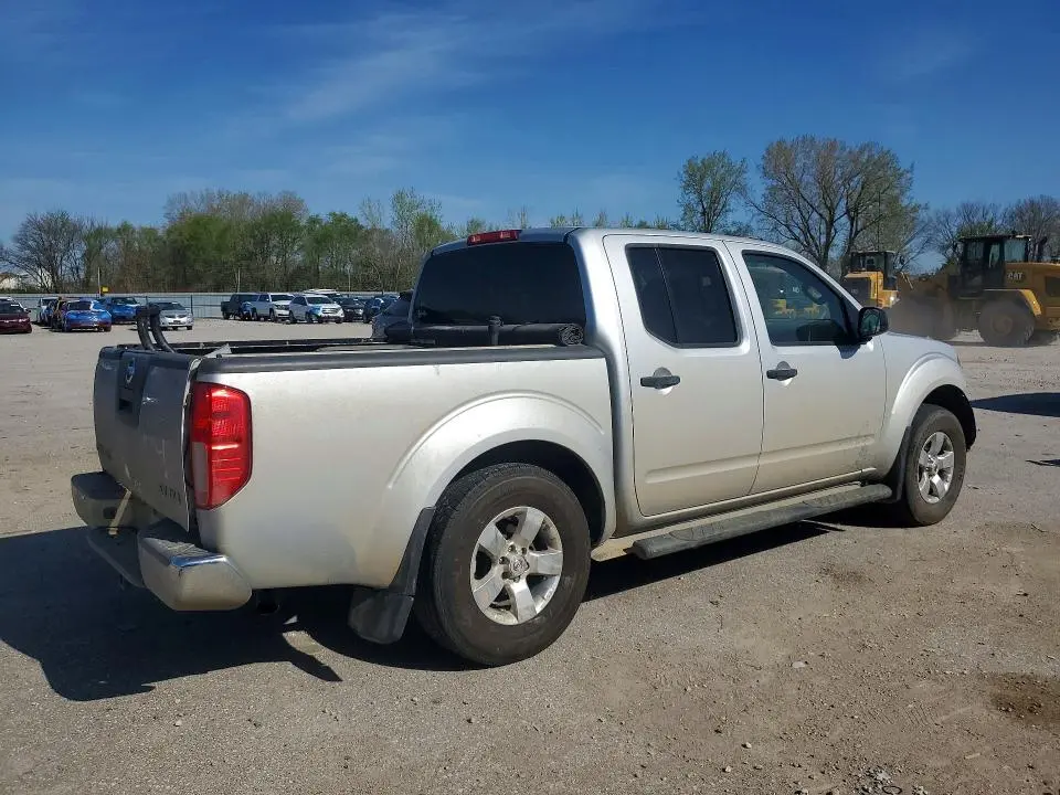 2012 NISSAN FRONTIER S  