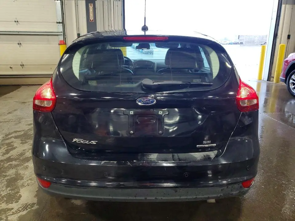 2016 FORD FOCUS SE  