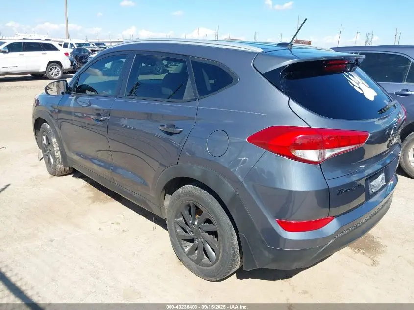 2016 HYUNDAI TUCSON SE