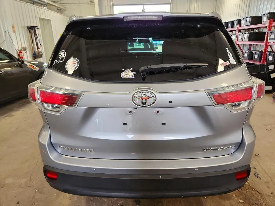 2016 TOYOTA HIGHLANDER LIMITED  