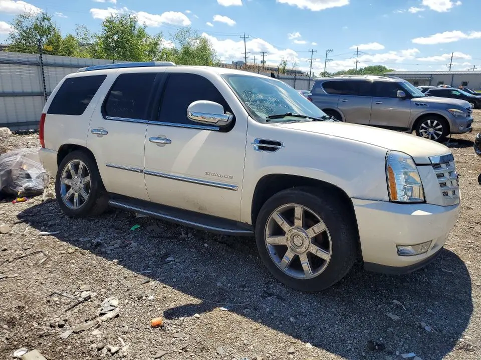 2011 CADILLAC ESCALADE   