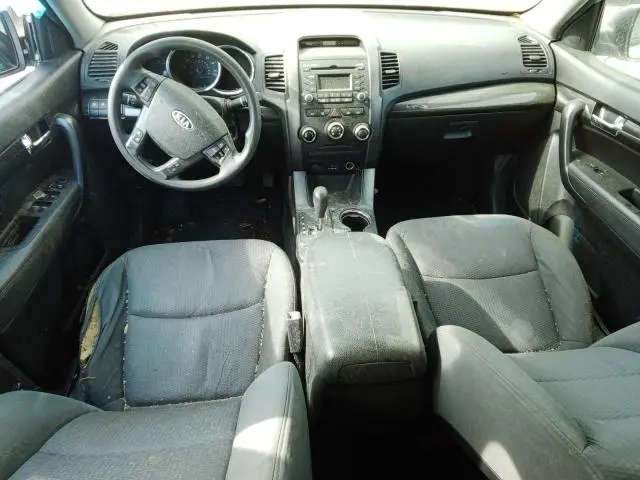 2013 KIA SORENTO LX  